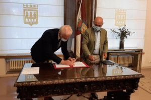 Firma+segunda+adenda+convenio+con+Cámara+de+Comercio