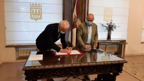 Firma+segunda+adenda+convenio+con+Cámara+de+Comercio