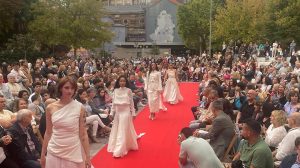 DESFILE