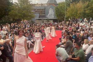DESFILE